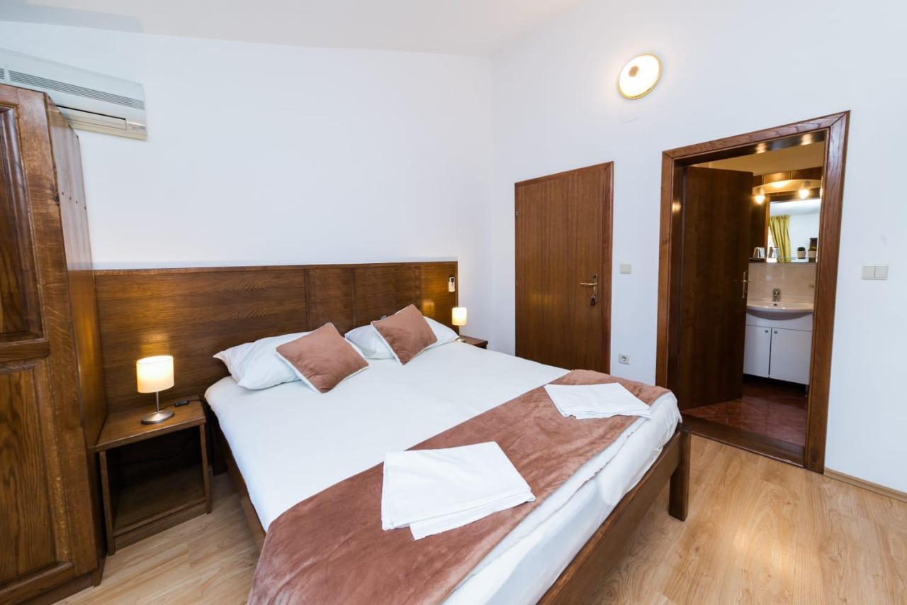 Mb Pag Bed&Breakfast Pag Town Zewnętrze zdjęcie