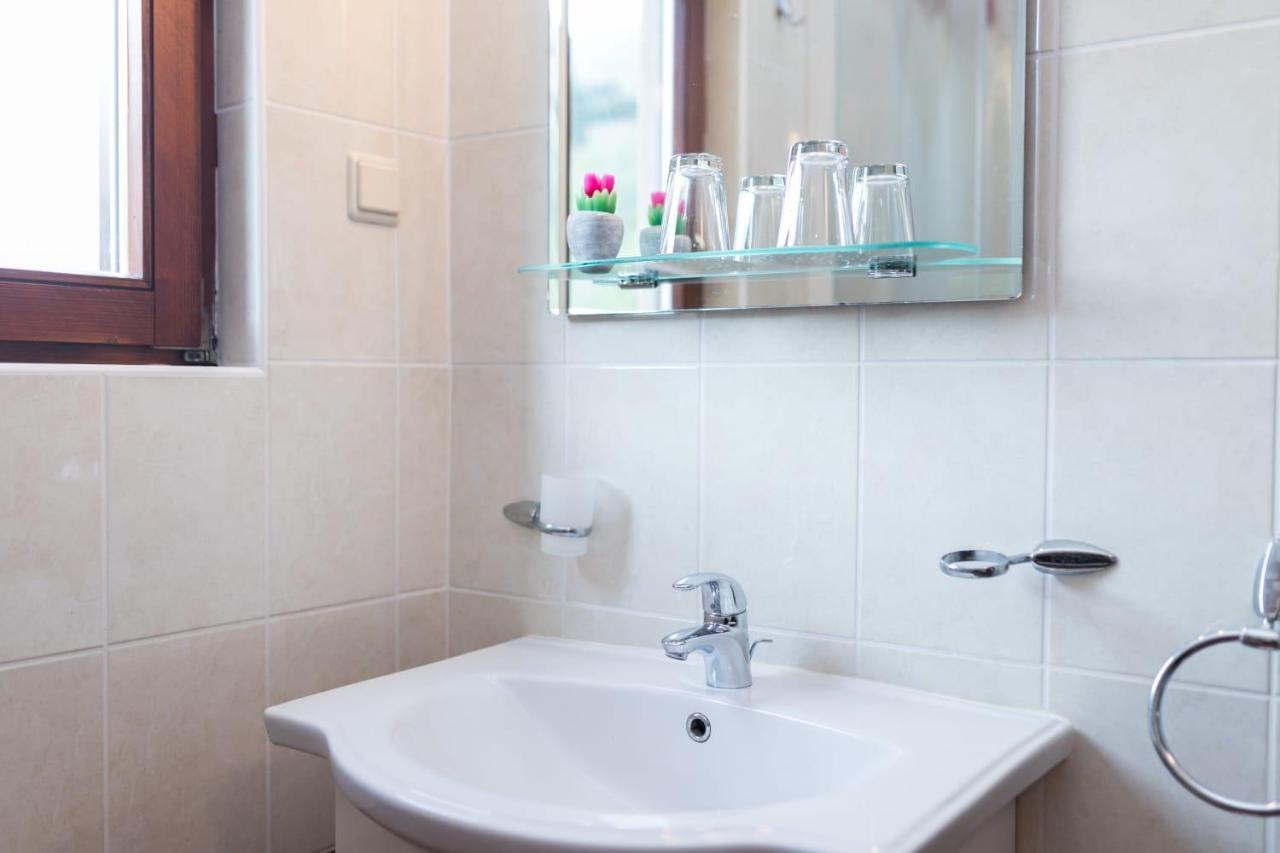 Mb Pag Bed&Breakfast Pag Town Zewnętrze zdjęcie