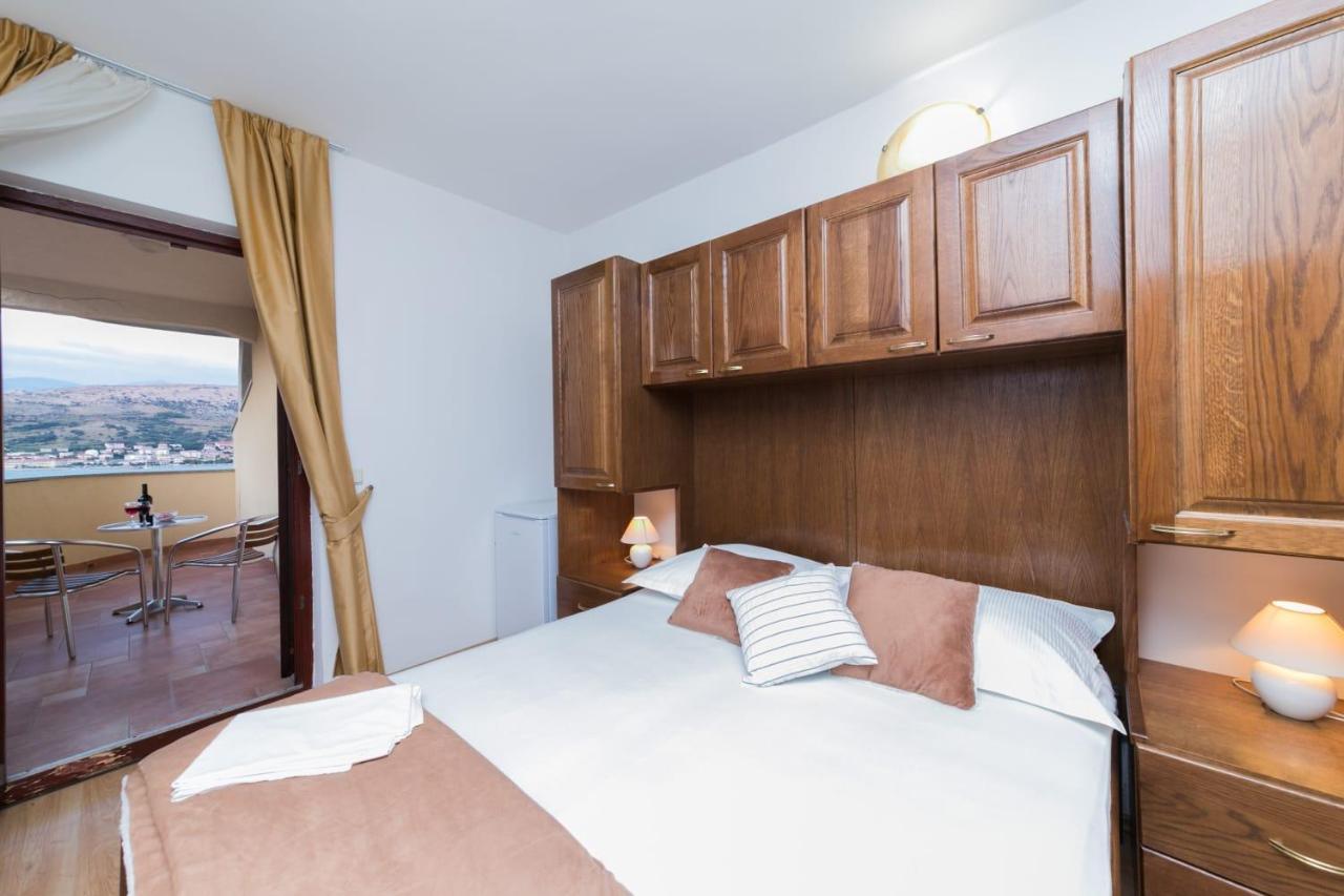 Mb Pag Bed&Breakfast Pag Town Zewnętrze zdjęcie