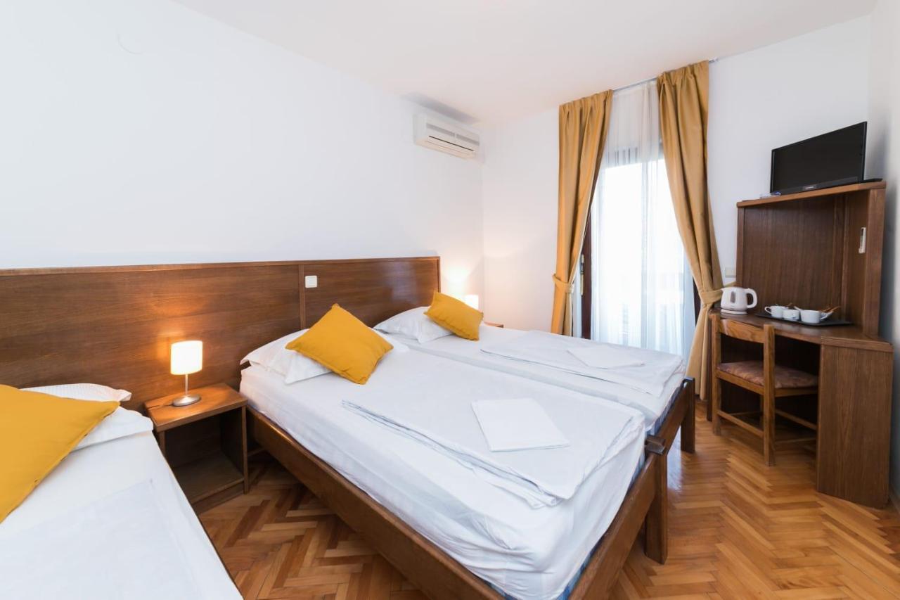 Mb Pag Bed&Breakfast Pag Town Zewnętrze zdjęcie