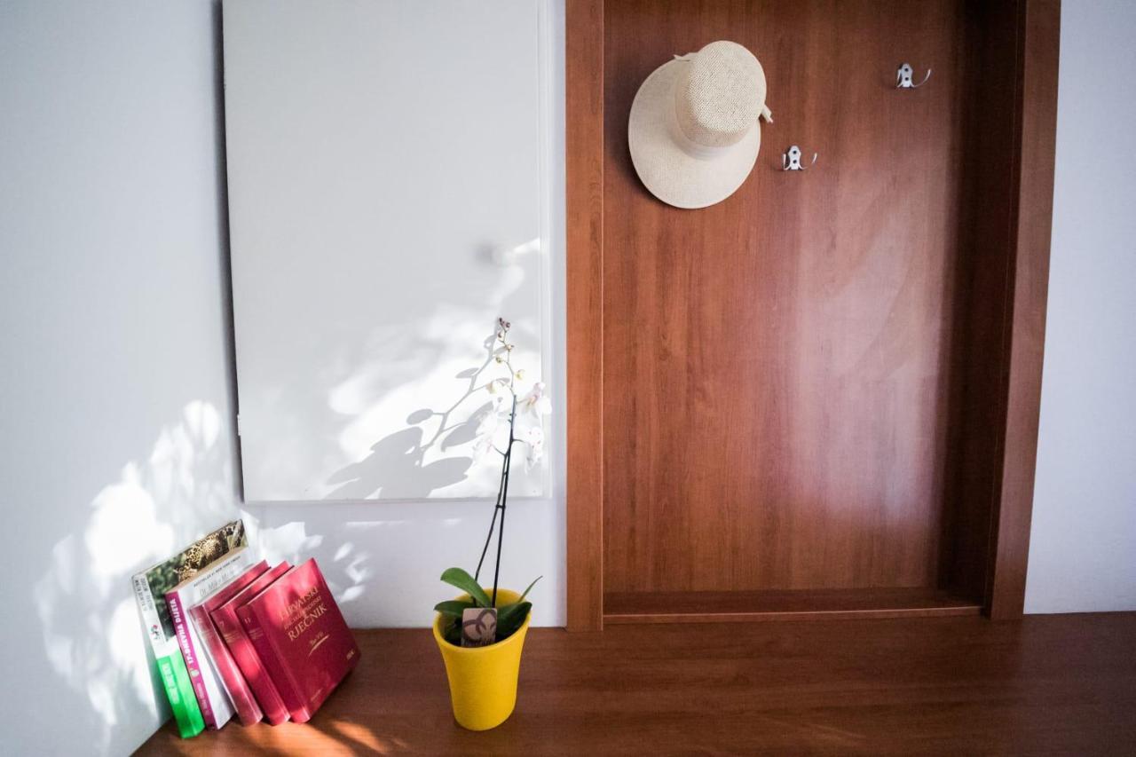 Mb Pag Bed&Breakfast Pag Town Zewnętrze zdjęcie